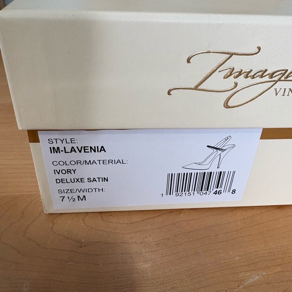 Vince Camuto Women's Ivory Slingback Heels - Picture 11 of 12